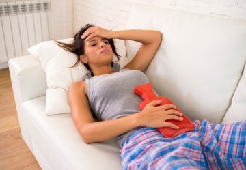 Dolori mestruali: cause e rimedi per la dismenorrea